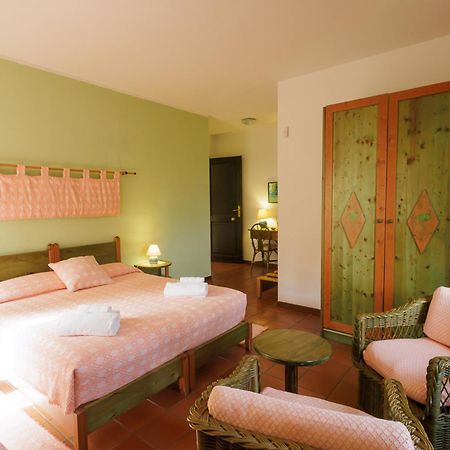 Hotel Ristorante Sa Pedrera Càbras Εξωτερικό φωτογραφία