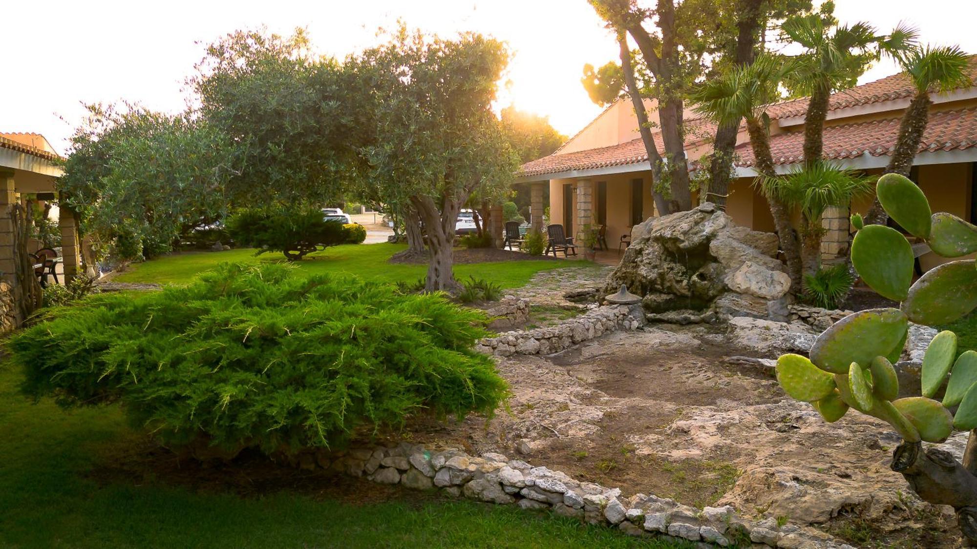 Hotel Ristorante Sa Pedrera Càbras Εξωτερικό φωτογραφία